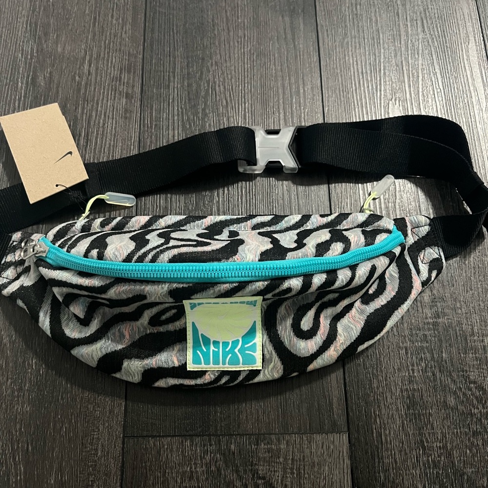 Women’s Nike Fanny Pack